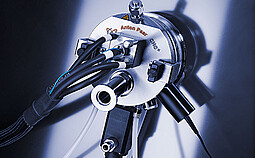 Cryo & Humidity Chamber CHC plus+ is a unique combination of the multi-purpose CHC Cryo & Humidity Chamber and an advanced humidity (RH) generator for the analysis of humidity-dependent and/or temperature-dependent structural changes in materials using X-ray diffraction
